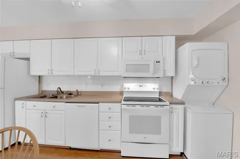 $185,000 | 243 West Jefferson Avenue, Unit 4, St. Louis, MO 63122