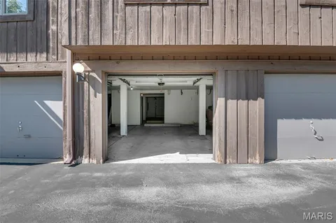 $185,000 | 243 West Jefferson Avenue, Unit 4, St. Louis, MO 63122