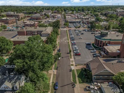 $185,000 | 243 West Jefferson Avenue, Unit 4, St. Louis, MO 63122