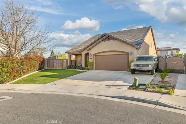 $509,999 | 9705 Dutchman Peak Lane, Bakersfield, CA 93311