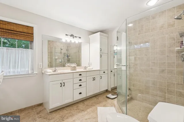 $674,900 | 50 Ridgeview Avenue, Berlin, NJ 08009