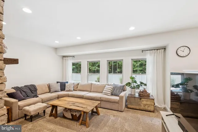 $674,900 | 50 Ridgeview Avenue, Berlin, NJ 08009