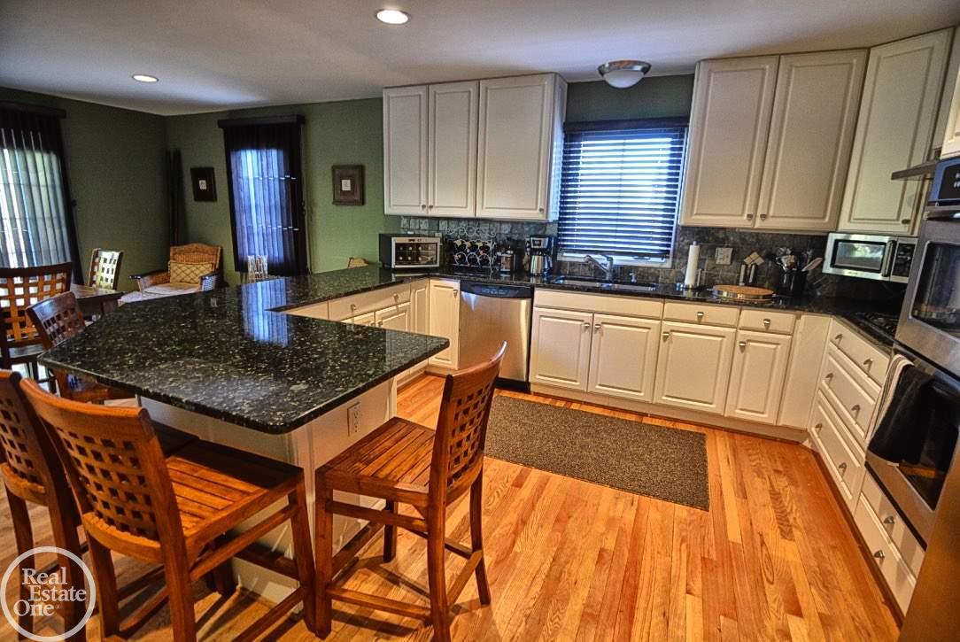 2052 Reagan Drive Rochester Hills, MI 48309 - Photo 16 of 70