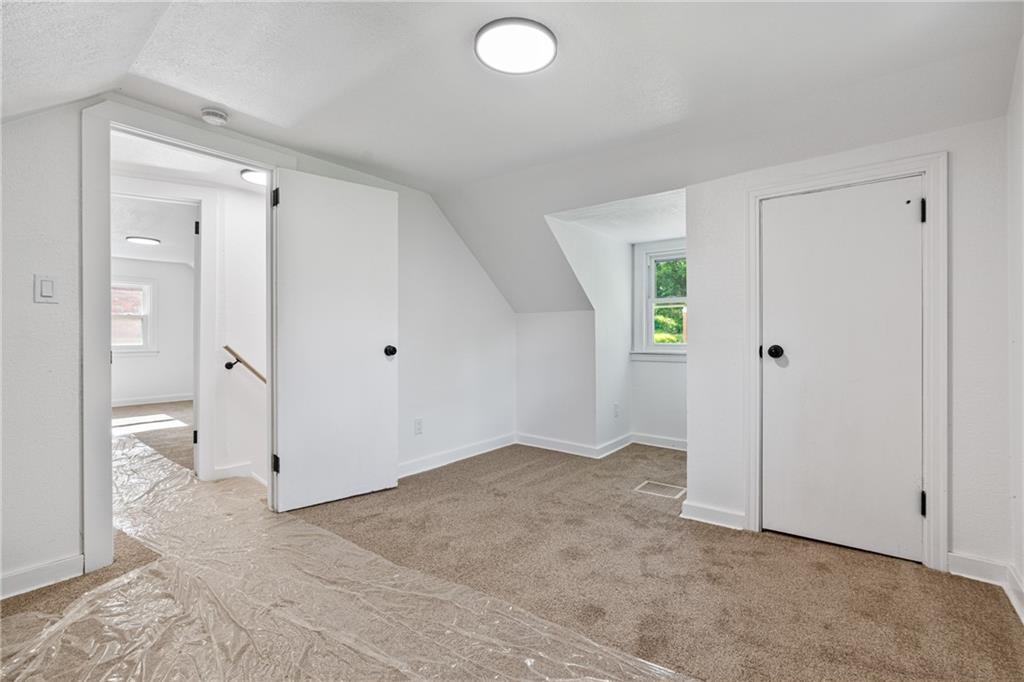 2843 McKelvey Road Pittsburgh, PA 15221 - Photo 16 of 24