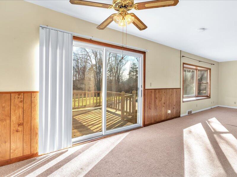 2525 Robinson Road Jackson, MI 49203 - Photo 17 of 37 17-2525-Robinson-Rd-WindowStill-Real-Est