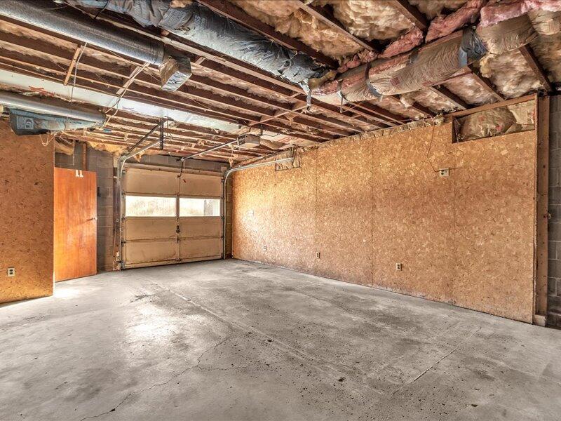 2525 Robinson Road Jackson, MI 49203 - Photo 30 of 37 30-2525-Robinson-Rd-WindowStill-Real-Est