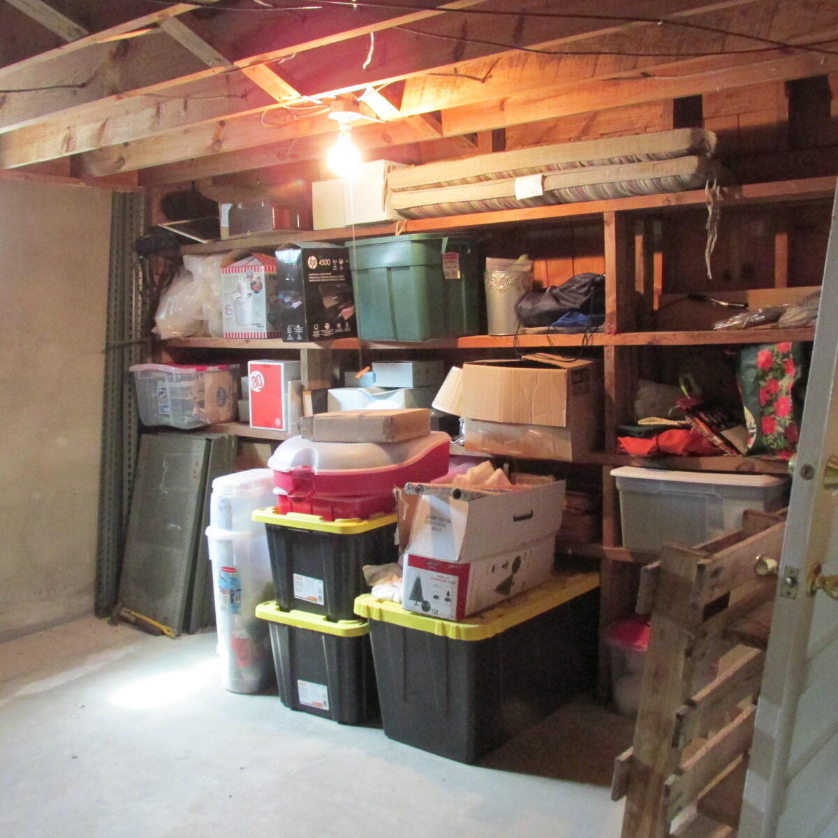 6620 Sherry Road Roanoke, VA 24019 - Photo 19 of 23 & a separate storage rm