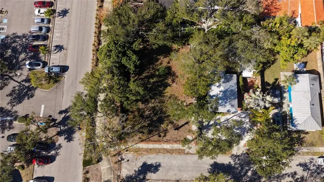 $695,000 | 654 Lafayette Court, Sarasota, FL 34236