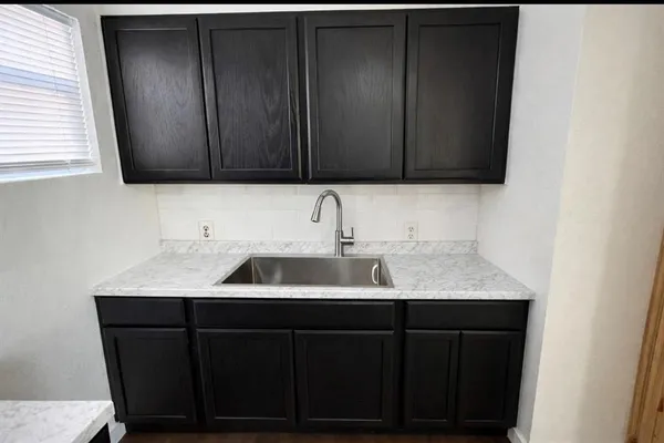 $2,000 | 5410 Laguna Drive, Abilene, TX 79605