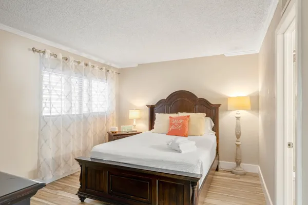 $389,900 | 7310 Seawall Boulevard, Unit 1106, Galveston, TX 77551