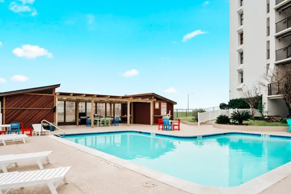 $389,900 | 7310 Seawall Boulevard, Unit 1106, Galveston, TX 77551