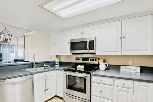 $389,900 | 7310 Seawall Boulevard, Unit 1106, Galveston, TX 77551