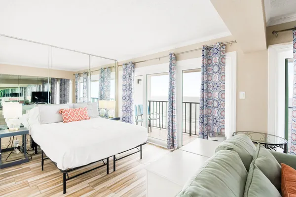 $389,900 | 7310 Seawall Boulevard, Unit 1106, Galveston, TX 77551