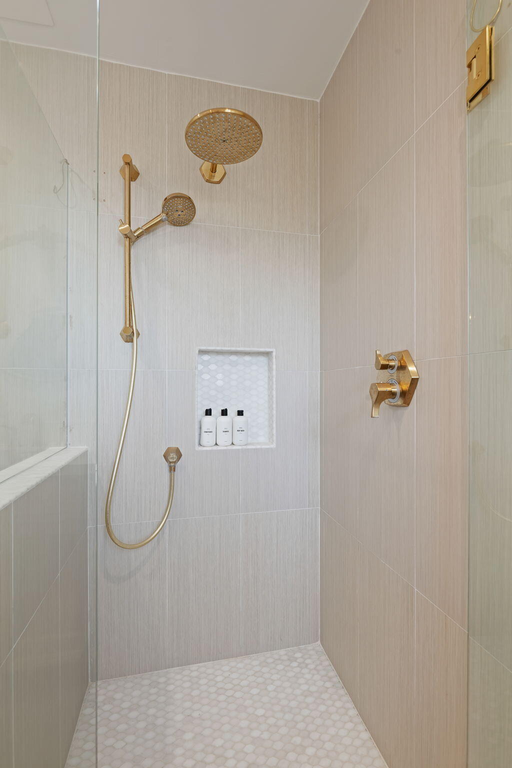 1144 Arbolado Road Santa Barbara, CA 93103 - Photo 34 of 40 32-Bathroom 3