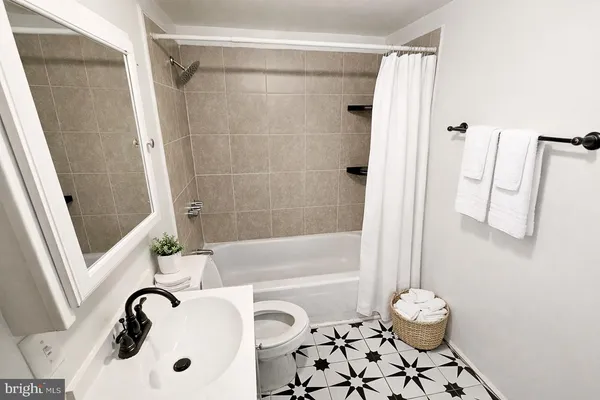 $159,900 | 117 Bloomsberry Street, Baltimore, MD 21230