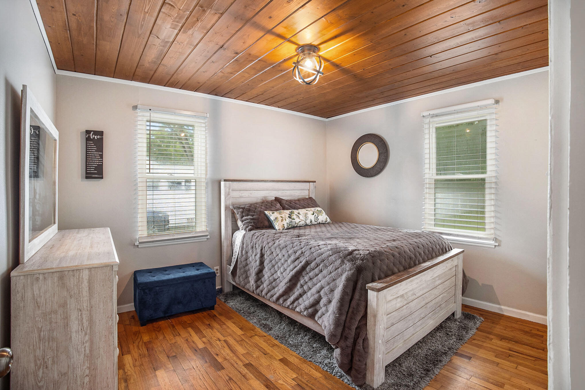 207 South Fruitport Road Spring Lake, MI 49456 - Photo 8 of 12 010_42a7013