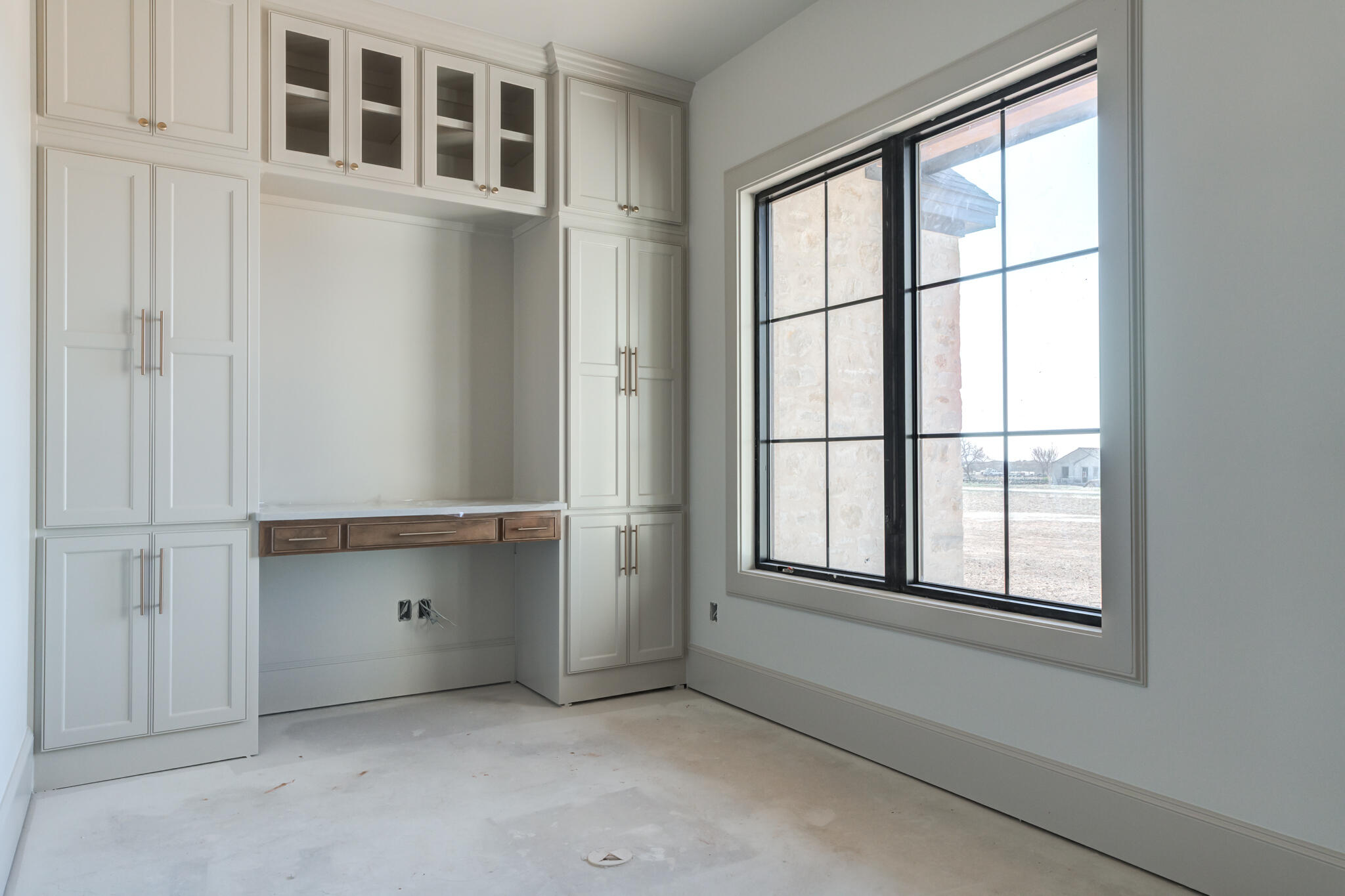 6309 Foster Road Ropesville, TX 79358 - Photo 26 of 38 an empty room with windows