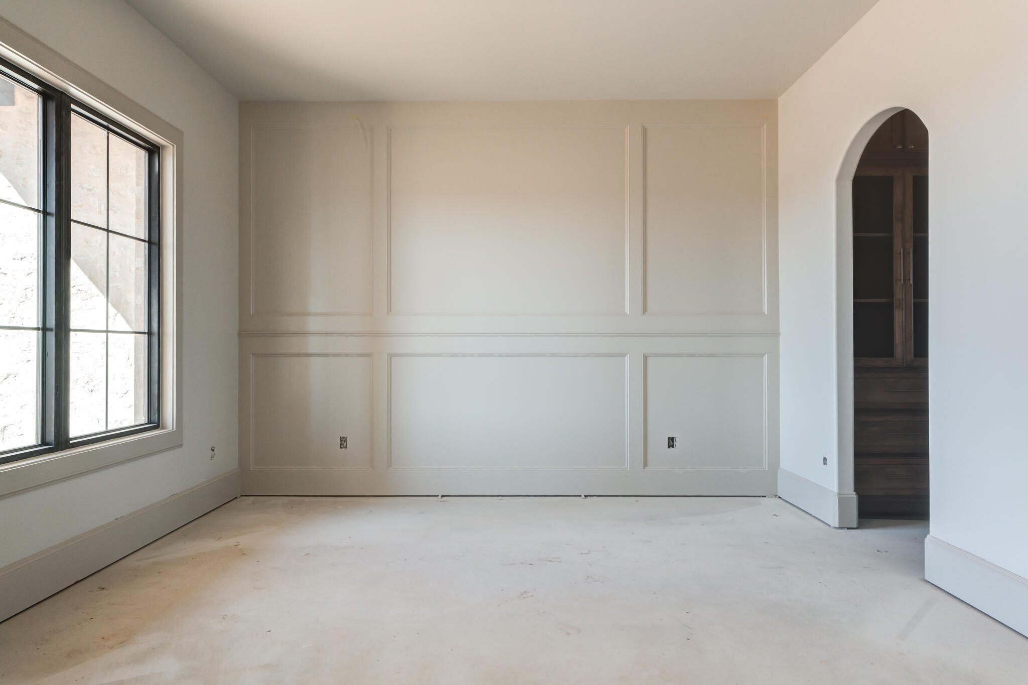 6309 Foster Road Ropesville, TX 79358 - Photo 27 of 38 an empty room with windows