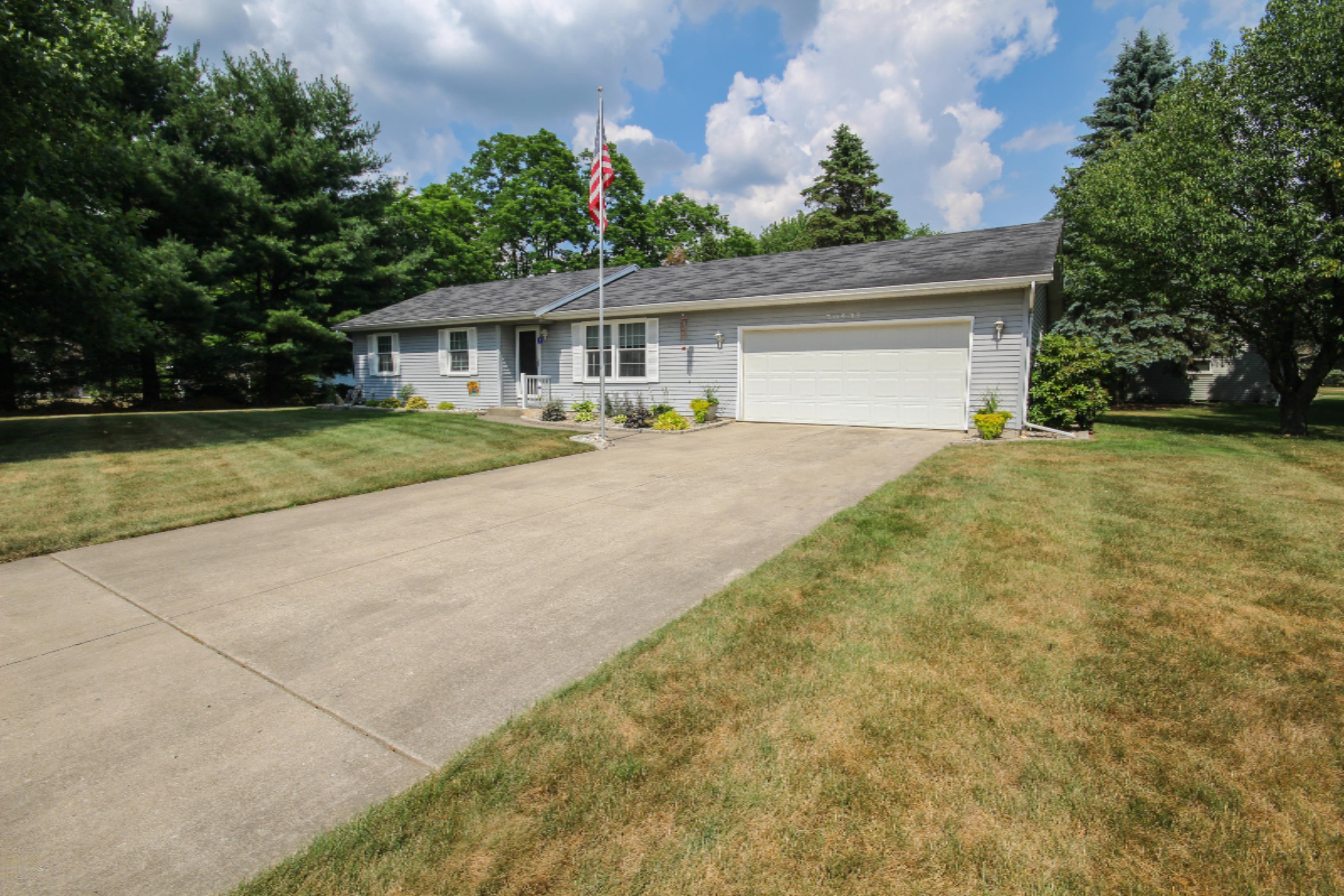 56935 Tamarac Lane Three Rivers, MI 49093 - Photo 2 of 23 IMG_5585