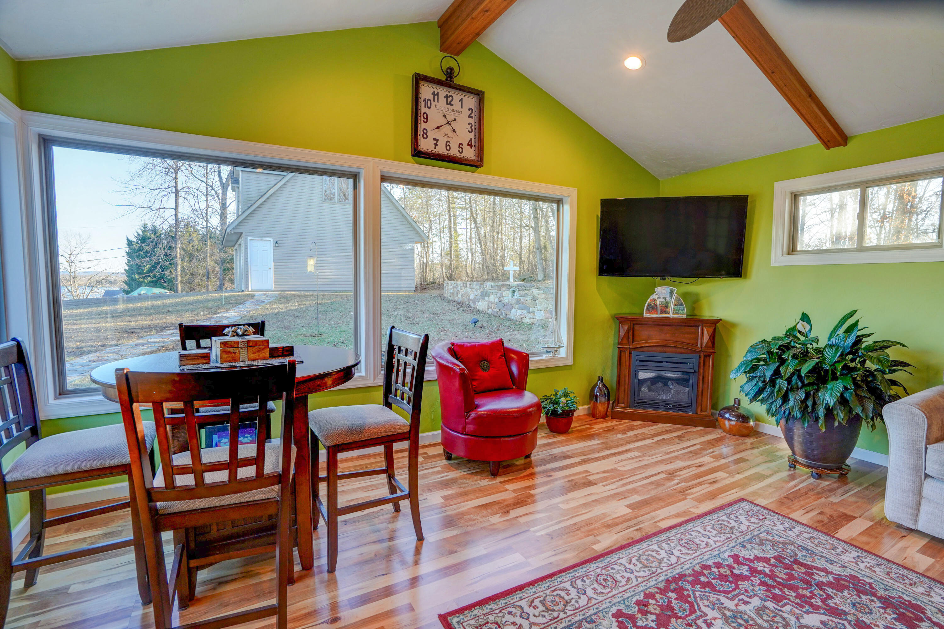 920 Oldfield Road Moneta, VA 24121 - Photo 20 of 49 Family Room