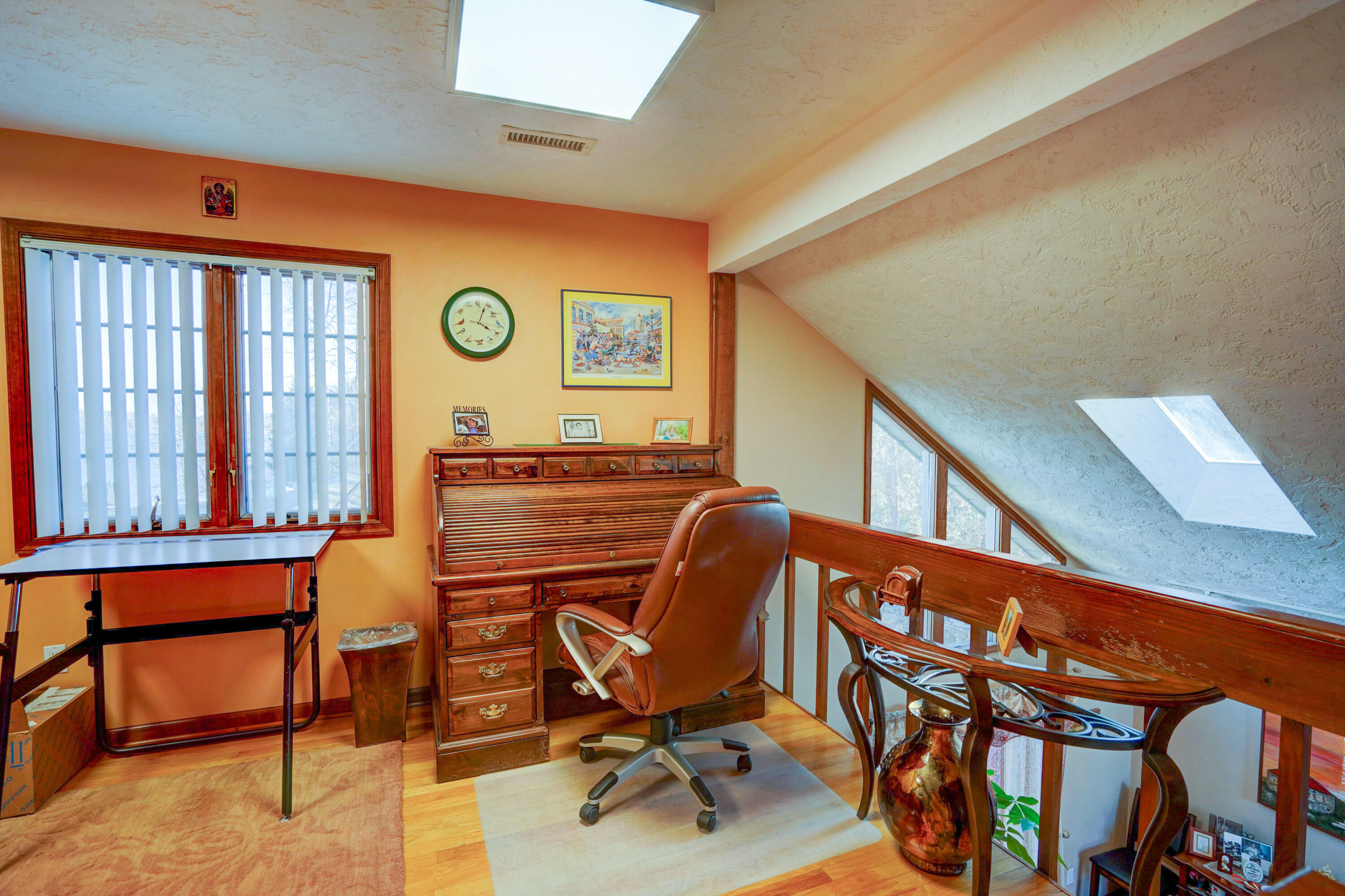 920 Oldfield Road Moneta, VA 24121 - Photo 31 of 49 Loft Area