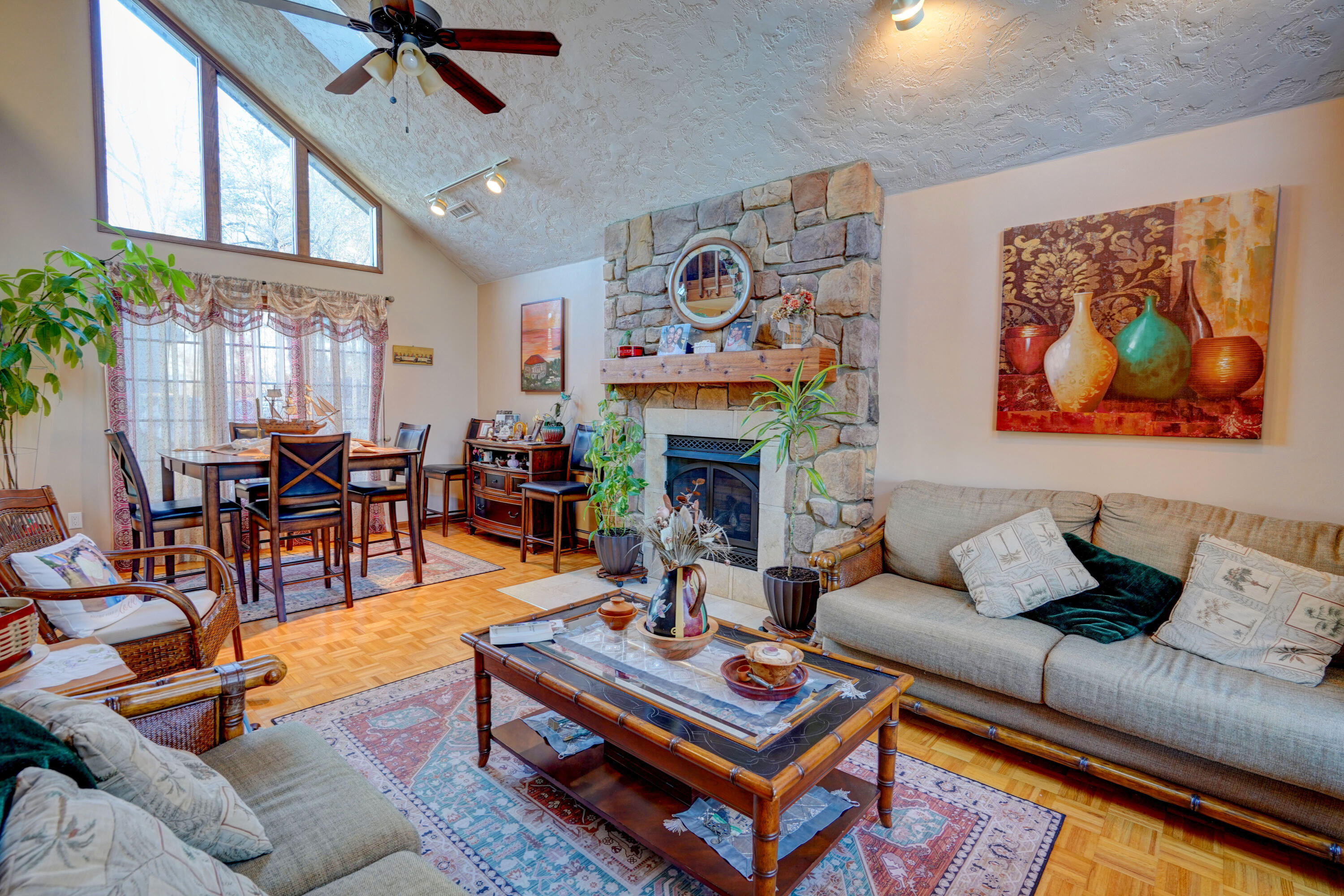 920 Oldfield Road Moneta, VA 24121 - Photo 10 of 49 Great Room