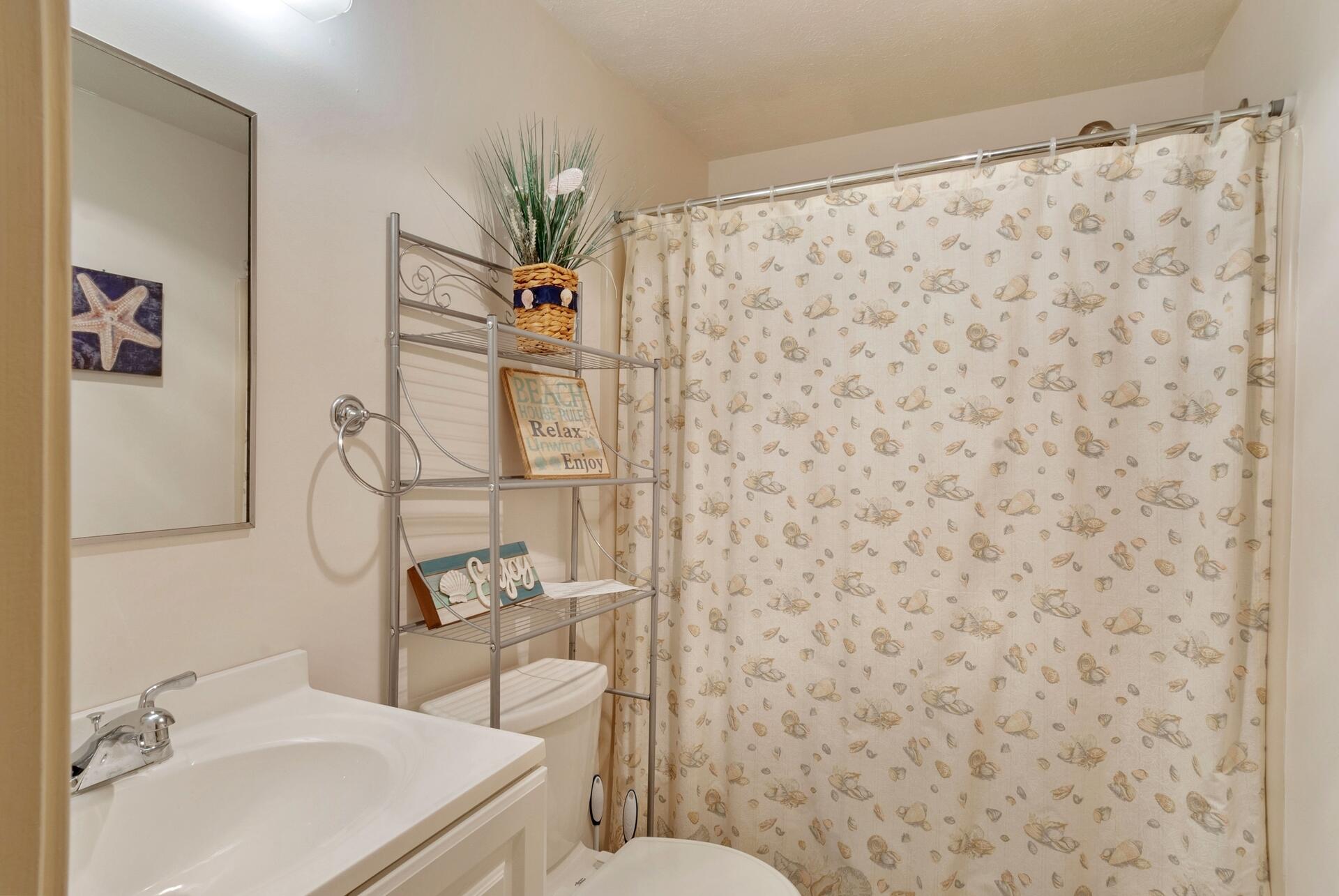 1801 Post Road, Unit 144 Wells, ME 04090 - Photo 12 of 15 Full Bath