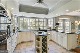11900 Fawn Ridge Lane Reston, VA 20194 - Photo 12 of 29 Kitchen