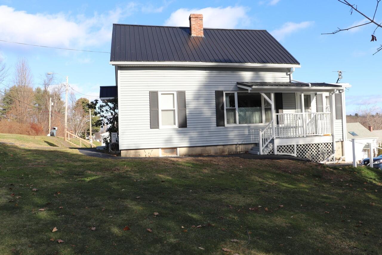 1053 Main Street Bangor, ME 04401 - Photo 6 of 25 1476955_2_2