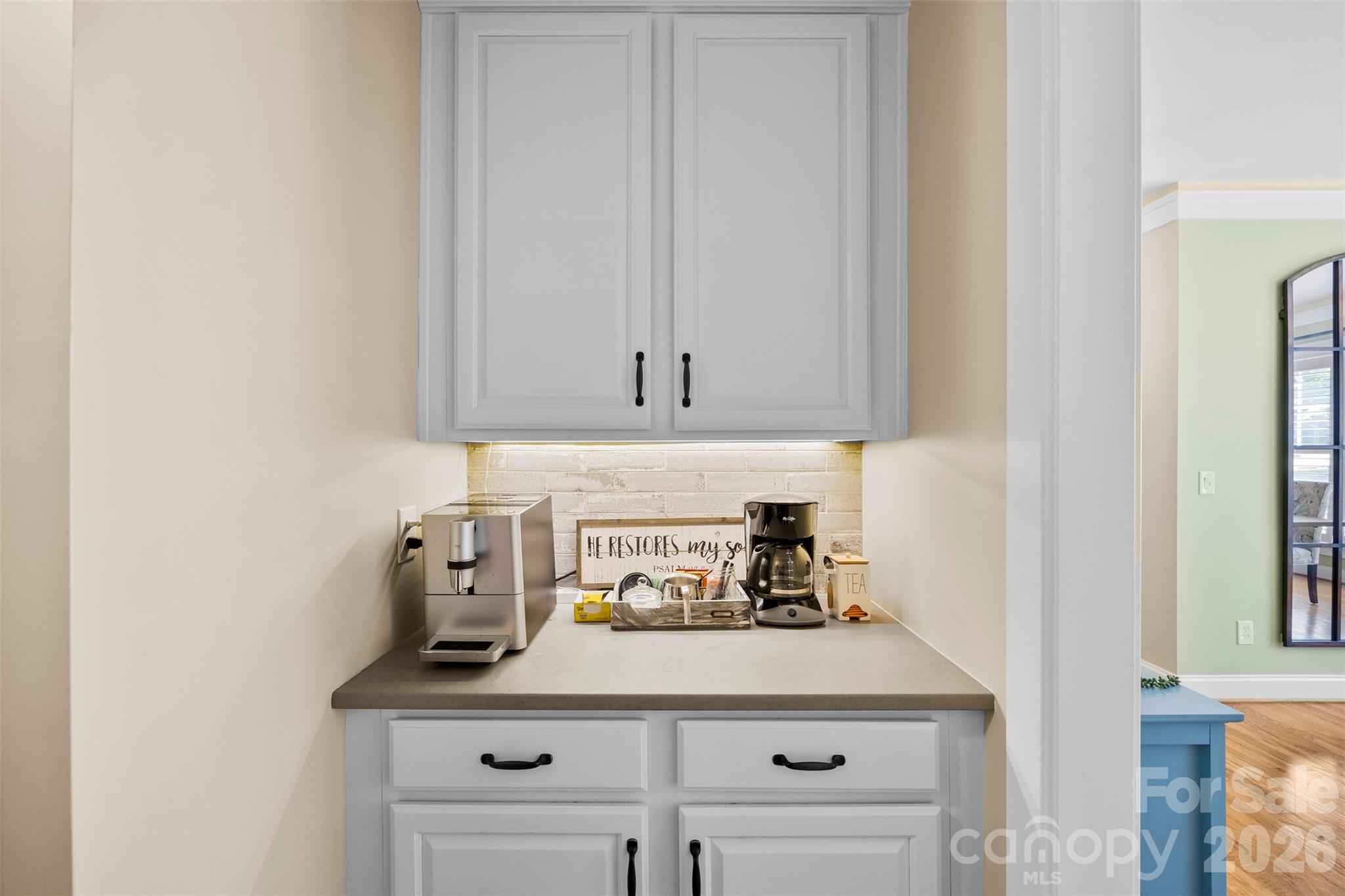 606 Andover Lane Tega Cay, SC 29708 - Photo 10 of 48 a view of kitchen appliances