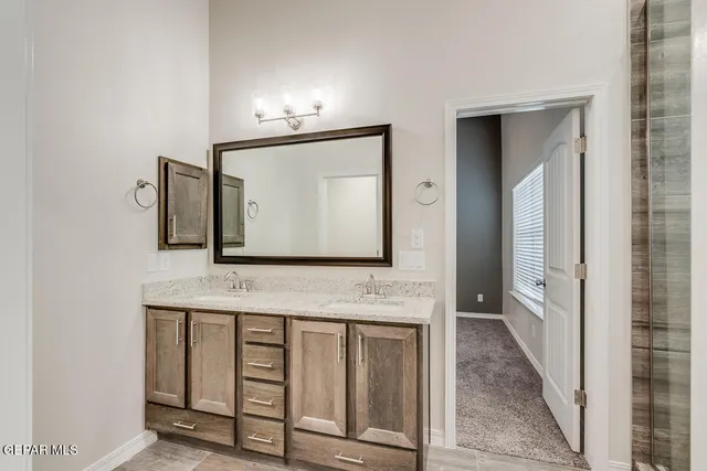 $319,950 | 6042 Summer Ridge, Santa Teresa, NM 88008