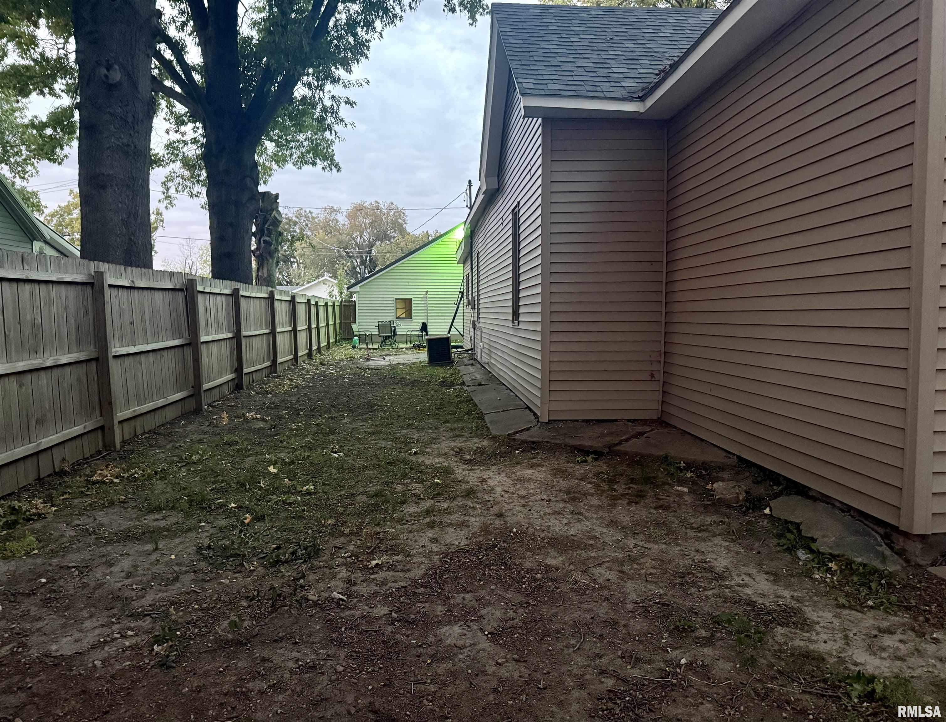 315 Maple Street Quincy, IL 62301 - Photo 3 of 15