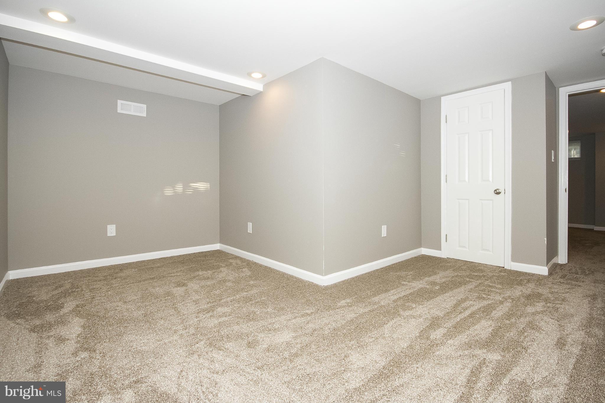 700 Middle River Road Baltimore, MD 21220 - Photo 24 of 29 a view of an empty room
