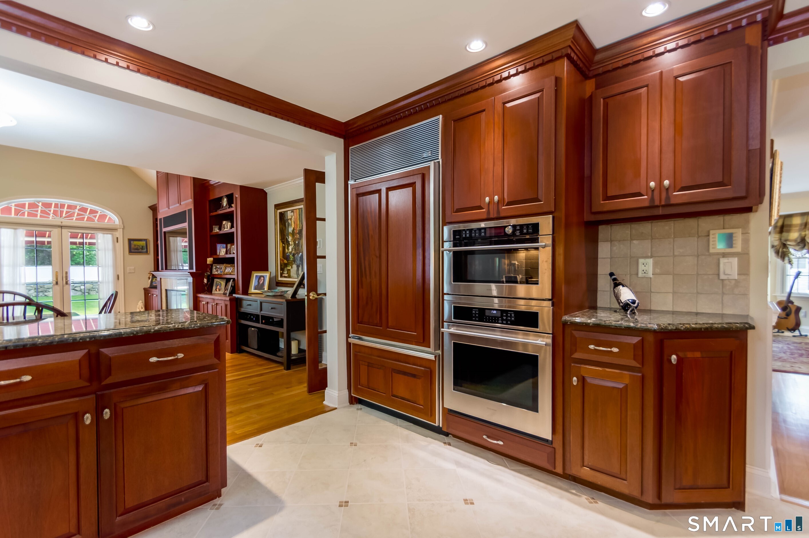 274 Valley View Road Fairfield, CT 06824 - Photo 11 of 36