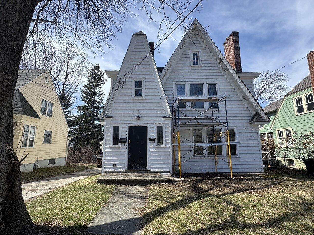 103 Caroline Street Burlington, VT 05401 - Photo 1 of 40