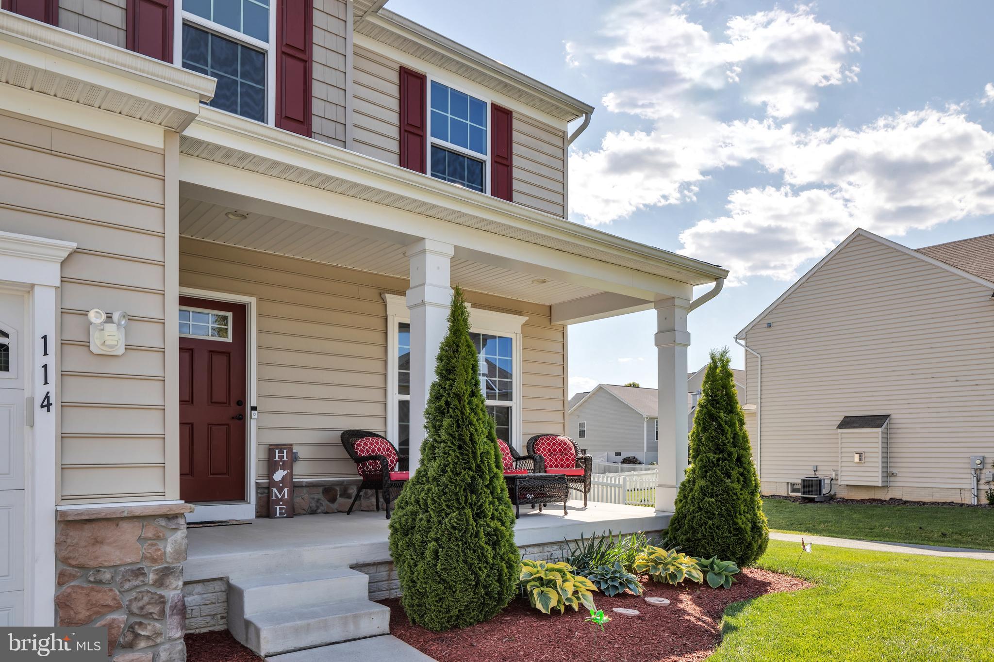 114 Glenbrook Road Ranson, WV 25438 - Photo 4 of 41