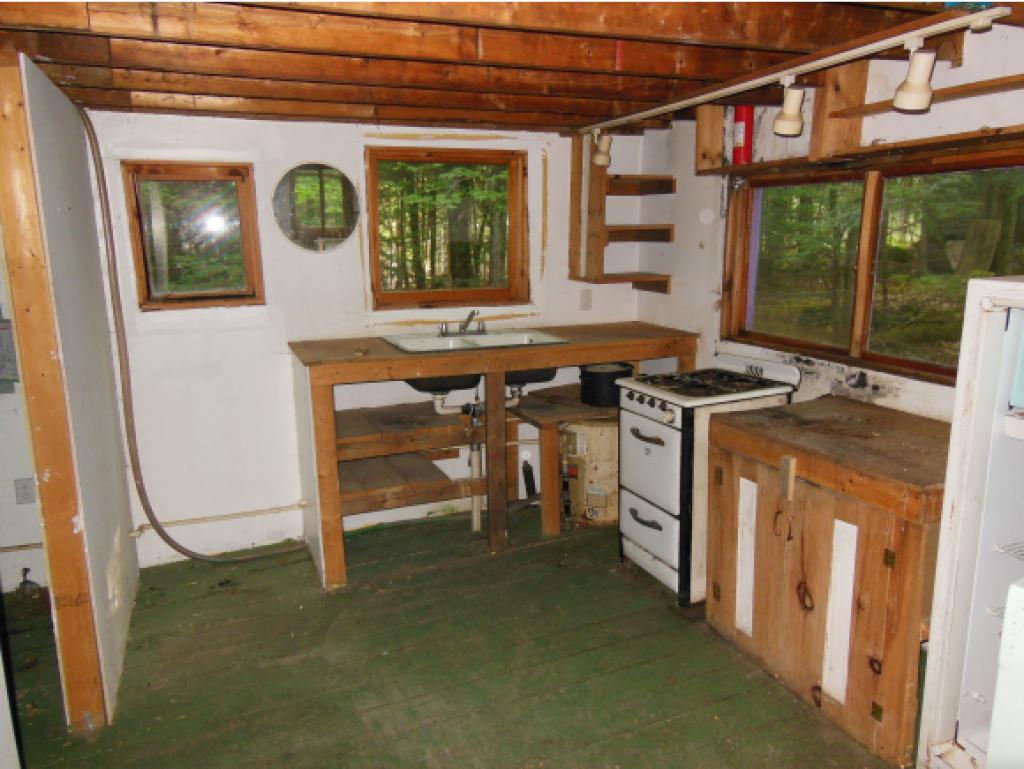 383 Centerbar Road Barton, VT 05875 - Photo 4 of 12