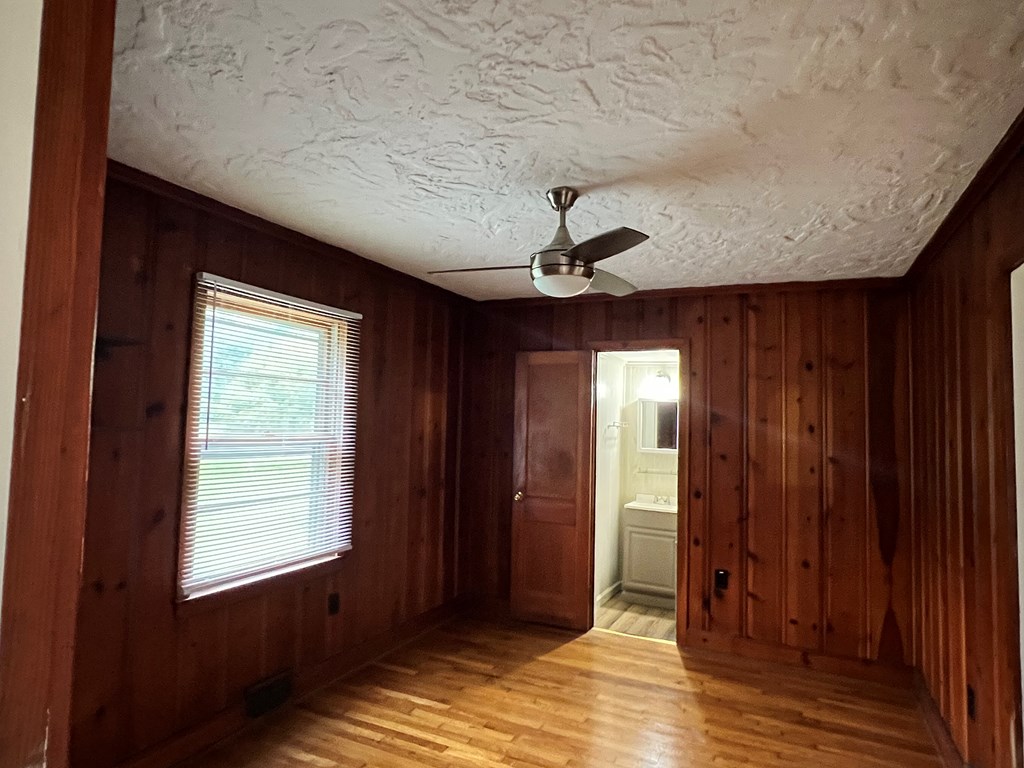 501 Cedar Street Clinton, SC 29325 - Photo 20 of 31
