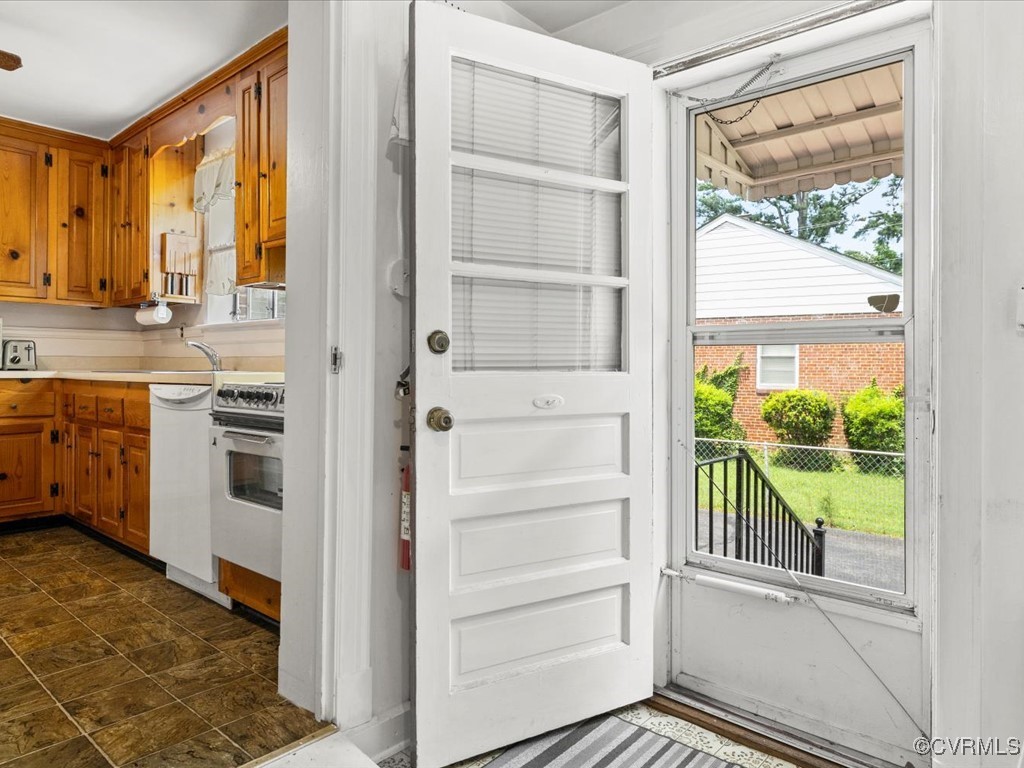 5913 Ridge Road Richmond, VA 23227 - Photo 26 of 39 Gallery Image 26