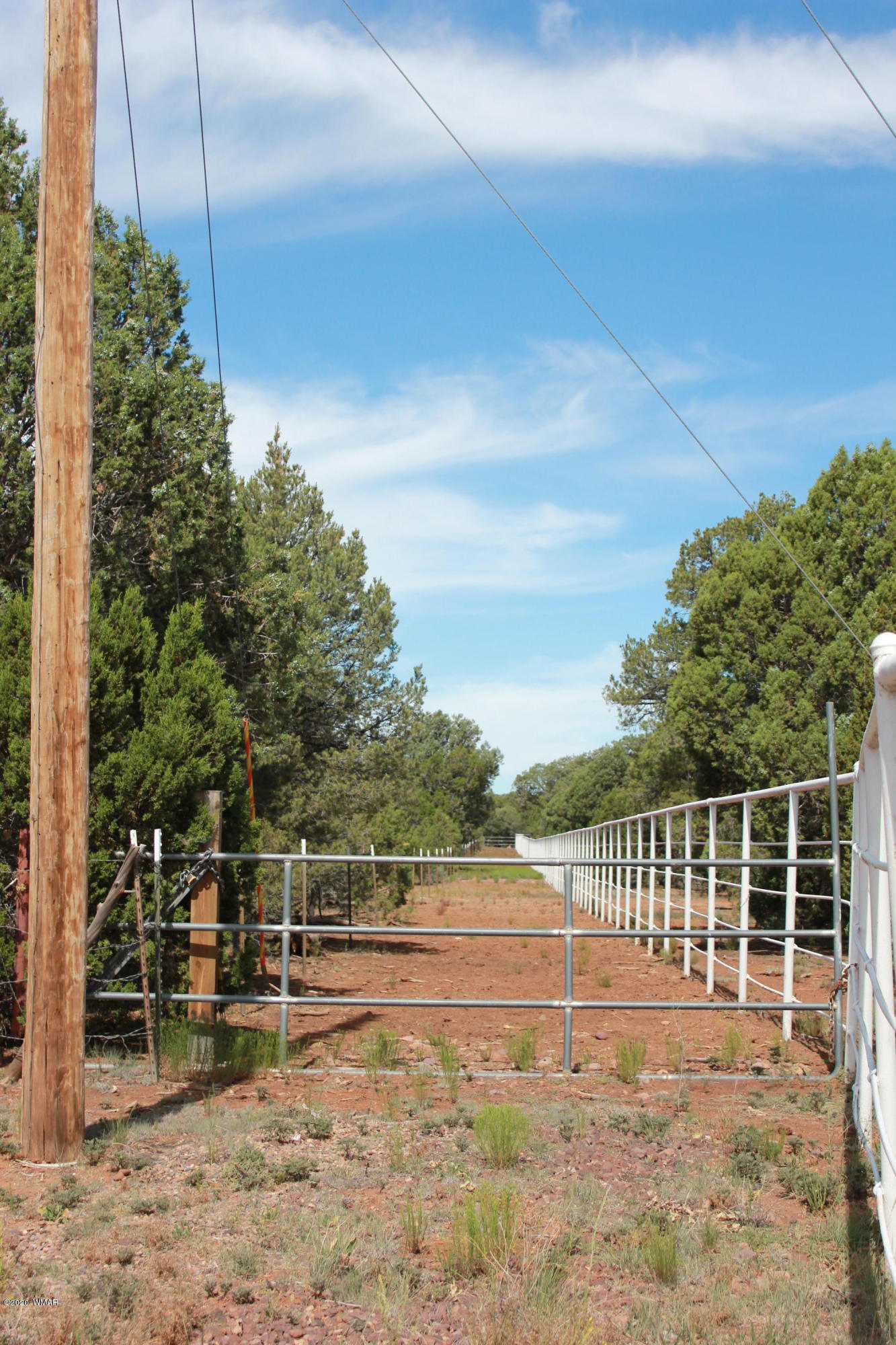 14a St Aripine Az 85933 Overgaard, AZ 85933 - Photo 5 of 35 a view of a tennis court