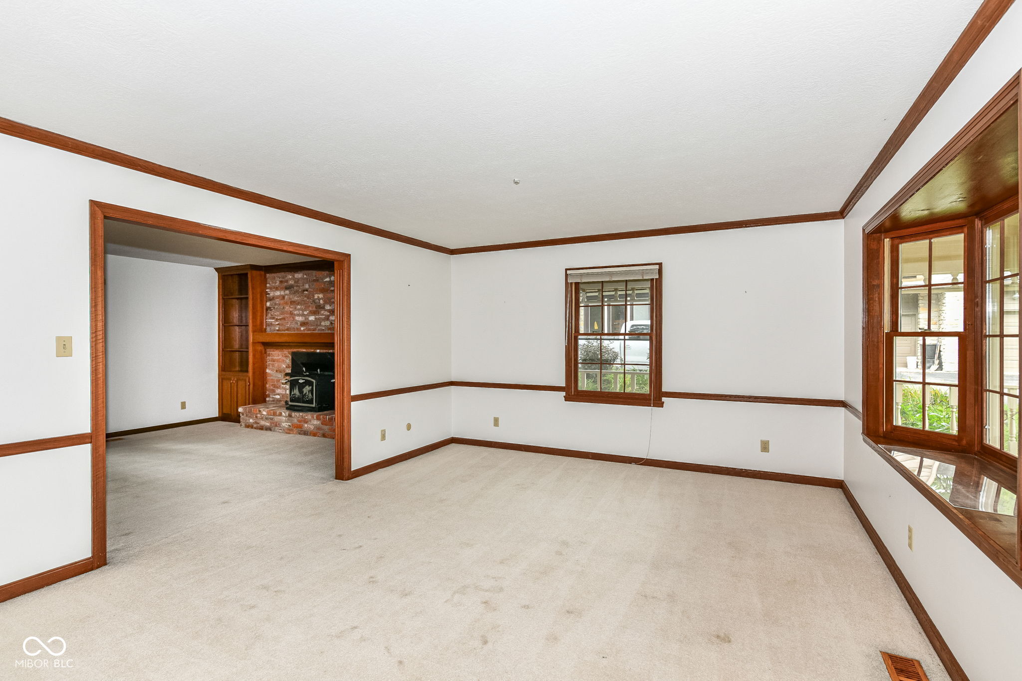 9111 Sand Key Lane Indianapolis, IN 46256 - Photo 5 of 38