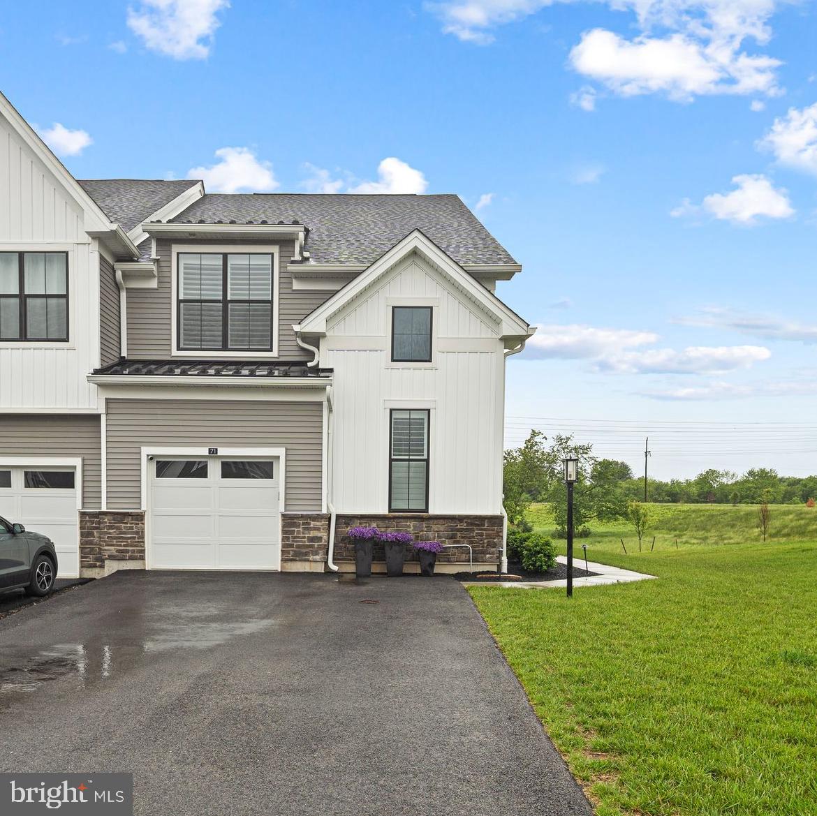 71 Tamarack Circle Eagleville, PA 19403 - Photo 3 of 30