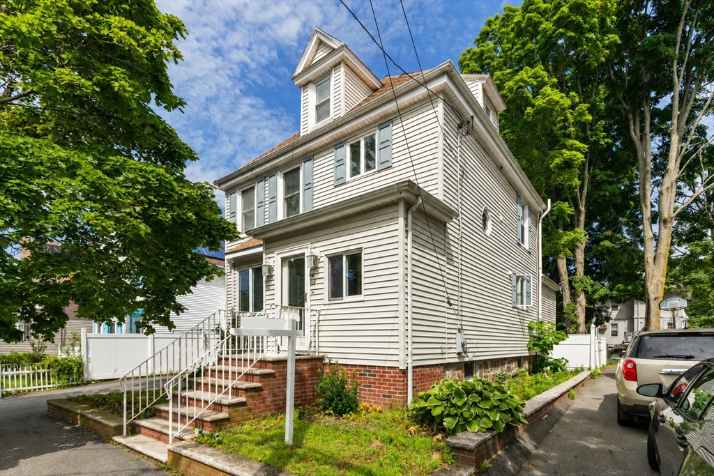 11 Jackson Street Saugus, MA 01906 - Photo 1 of 29