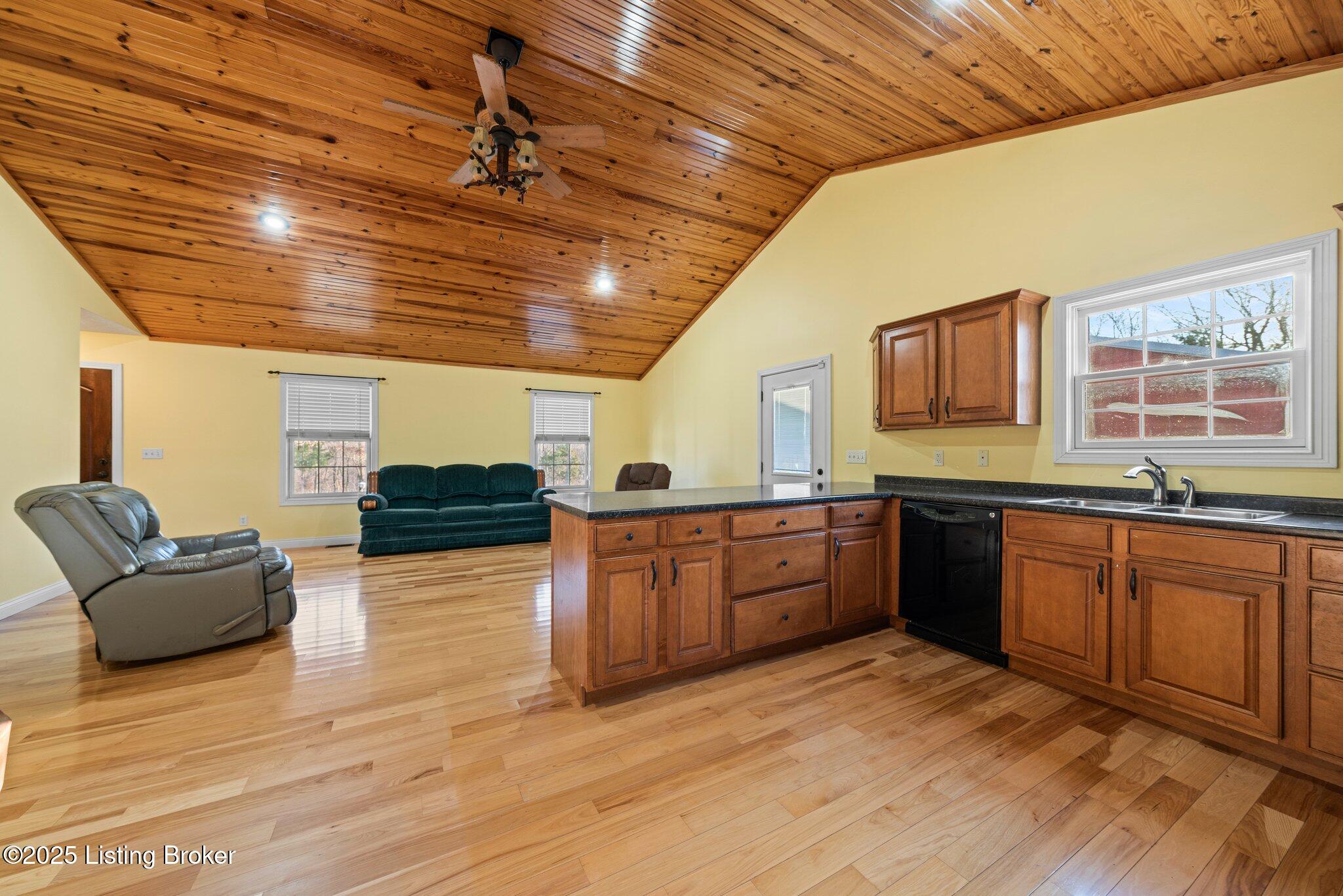 971 Junction Road Falls Of Rough, KY 40119 - Photo 11 of 46 24-web-or-mls-DSC07308