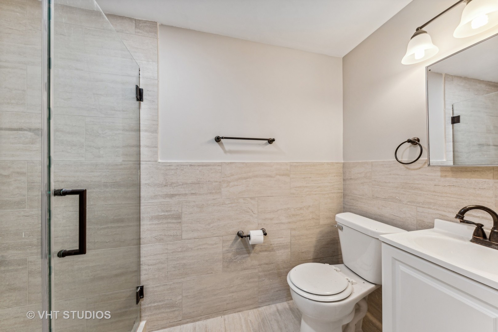 1075 Warwick Circle South Hoffman Estates, IL 60169 - Photo 16 of 20