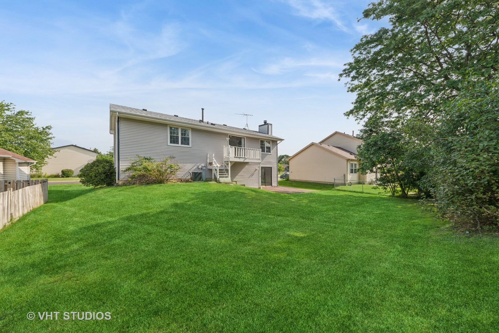 1075 Warwick Circle South Hoffman Estates, IL 60169 - Photo 20 of 20