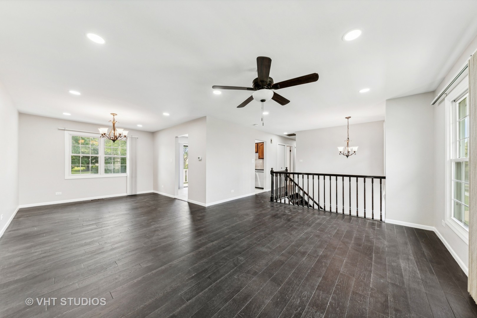 1075 Warwick Circle South Hoffman Estates, IL 60169 - Photo 6 of 20