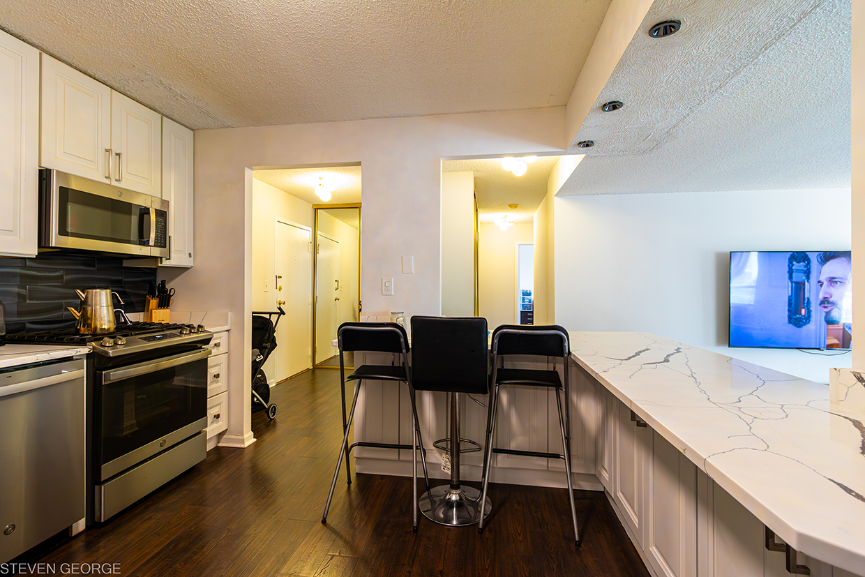 8809 West Golf Road, Unit 3J Niles, IL 60714 - Photo 3 of 23 Gallery Image 3