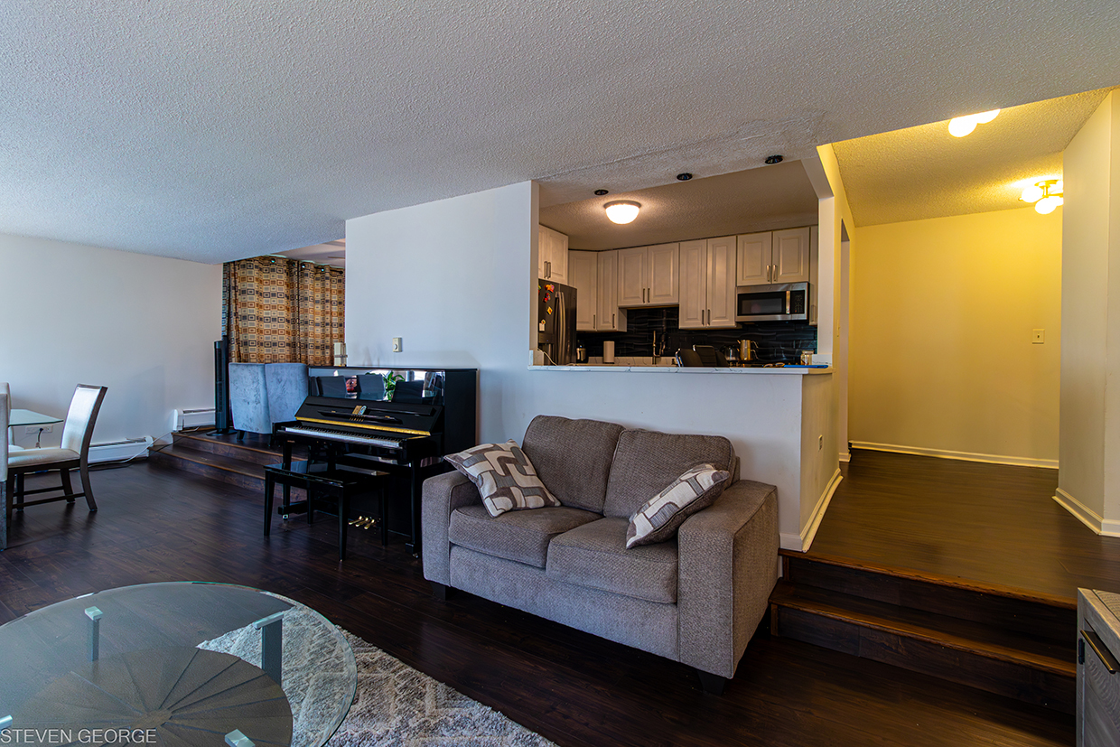 8809 West Golf Road, Unit 3J Niles, IL 60714 - Photo 5 of 23 Gallery Image 5