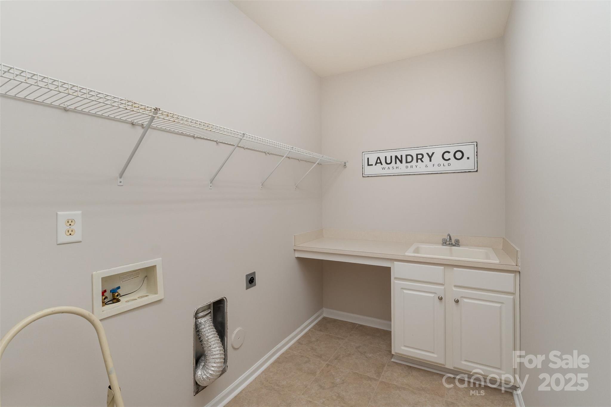 620 Amethyst Circle Fort Mill, SC 29708 - Photo 18 of 32 a view of cabinets